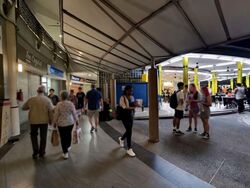 Elias Mall (D18), Retail #560992071